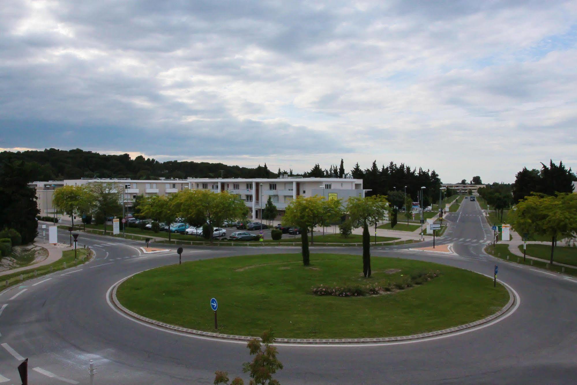 Kosy Appart'Hotels - Campus Del Sol Esplanade Avignon Buitenkant foto